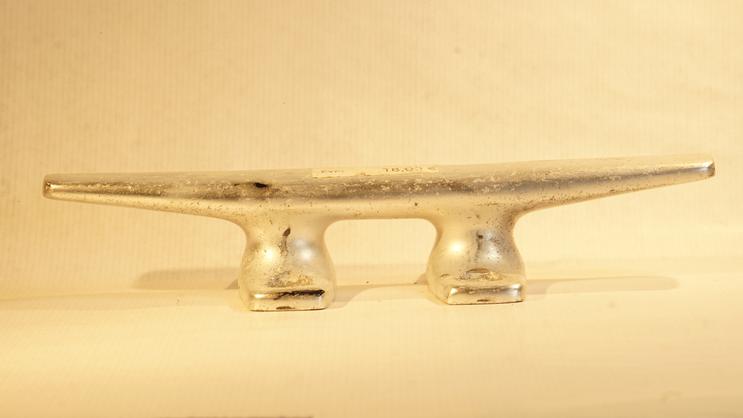 Mooring Cleat 257mm Length (curved)