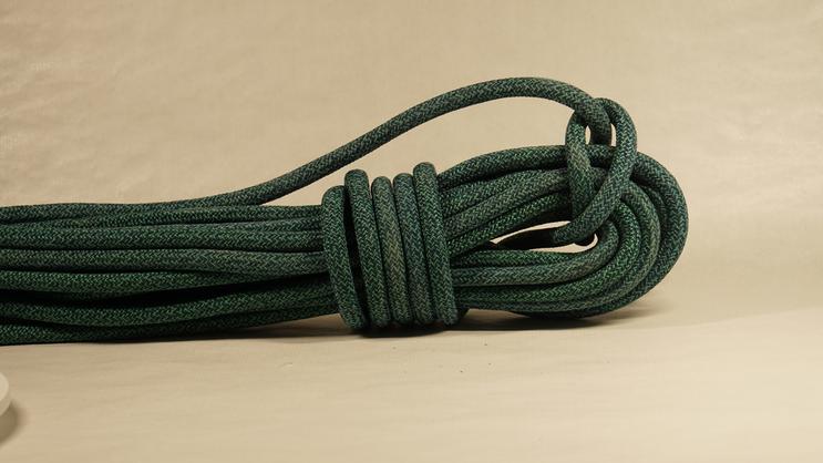 Rope:Dyneema SK78 Core, Polyester Cover 15MM.